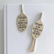 Load image into Gallery viewer, Funny Spoon Bookmark -perfect gift for a bookworm