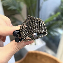 Load image into Gallery viewer, Elegant Crown Hairpin