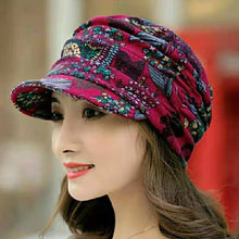 Load image into Gallery viewer, Floral Pleated Short Brim Cap