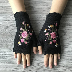 🧤Hand Embroidered Gloves🧤