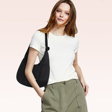 Load image into Gallery viewer, Puffer Crescent Shoulder Bag