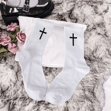 Load image into Gallery viewer, Cross Black And White Socks
