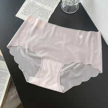 Load image into Gallery viewer, Women&#39;s Ice Silk No Trace Panties