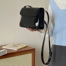 Load image into Gallery viewer, Vintage Underarm Crossbody Bag