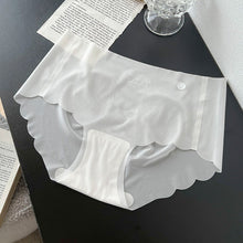 Load image into Gallery viewer, Women&#39;s Ice Silk No Trace Panties
