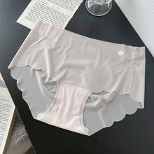Load image into Gallery viewer, Women&#39;s Ice Silk No Trace Panties