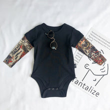 Load image into Gallery viewer, Fake Two-piece Floral Arm Long-sleeved T-shirt