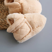 Load image into Gallery viewer, 👼The best gift for baby🎁Baby Cartoon Plush Cotton Toddler Shoes
