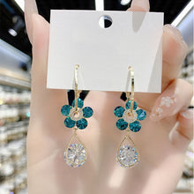 Load image into Gallery viewer, Fashion Flower Crystal Earrings