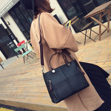 Load image into Gallery viewer, Ladies Vintage Leather Shoulder Bag