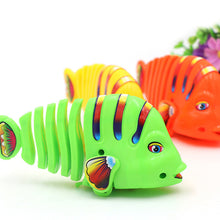 Load image into Gallery viewer, Clockwork Swinging Cartoon Fish  Toys