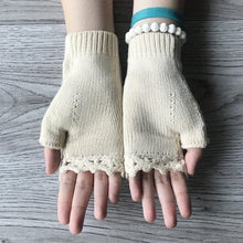 Load image into Gallery viewer, 🧤Hand Embroidered Gloves🧤