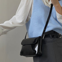 Load image into Gallery viewer, Vintage Underarm Crossbody Bag