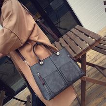 Load image into Gallery viewer, Ladies Vintage Leather Shoulder Bag