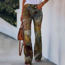 Load image into Gallery viewer, 4-Button Flare Jeans