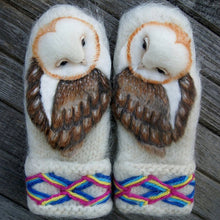 Load image into Gallery viewer, Hand Knitted Nordic Mittens With Owls