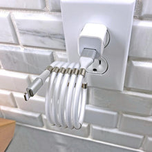 Load image into Gallery viewer, Data Cable with Magnetic Storage