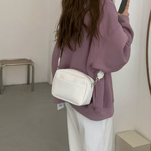 Load image into Gallery viewer, Small Square Leather Shoulder Bag