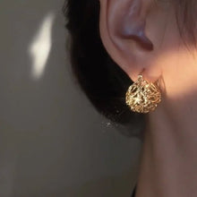 Load image into Gallery viewer, Fashion Cutout Earrings