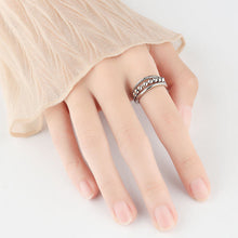 Load image into Gallery viewer, Ring With Polkadot Beads