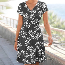 Load image into Gallery viewer, Floral Vintage Dress