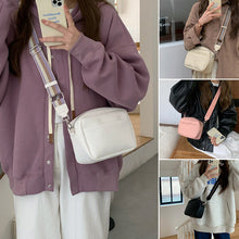 Load image into Gallery viewer, Small Square Leather Shoulder Bag