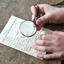 Load image into Gallery viewer, Magnifying Glass Necklace