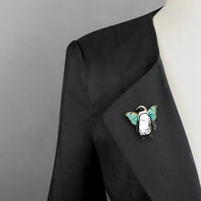Load image into Gallery viewer, Handmade Wooden Magpie Brooch