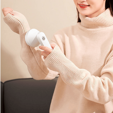 Load image into Gallery viewer, Fabric Shaver Fuzz Remover