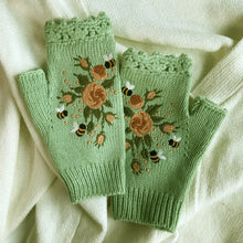 Load image into Gallery viewer, 🧤Hand Embroidered Gloves🧤