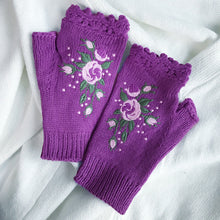 Load image into Gallery viewer, 🧤Hand Embroidered Gloves🧤