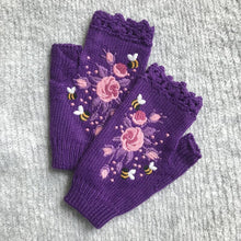 Load image into Gallery viewer, 🧤Hand Embroidered Gloves🧤